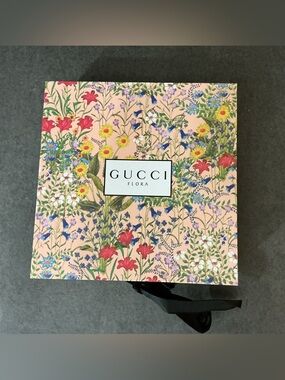 Gucci Floral Gift Box - women’s perfume